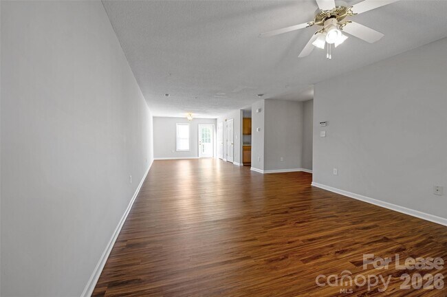 Foto del edificio - 118 Steam Engine Dr