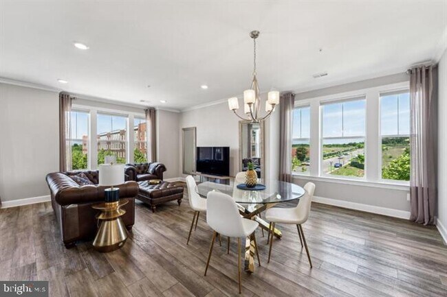 Building Photo - 45157 Kincora Dr