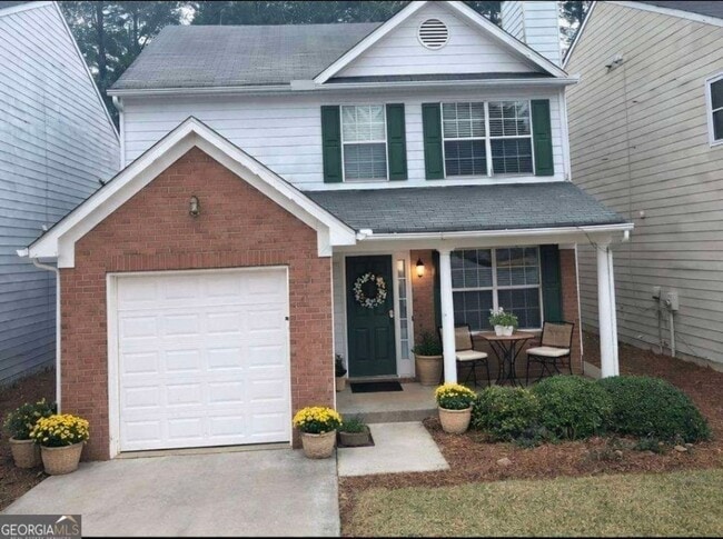 Building Photo - 621 Hillandale Park Dr