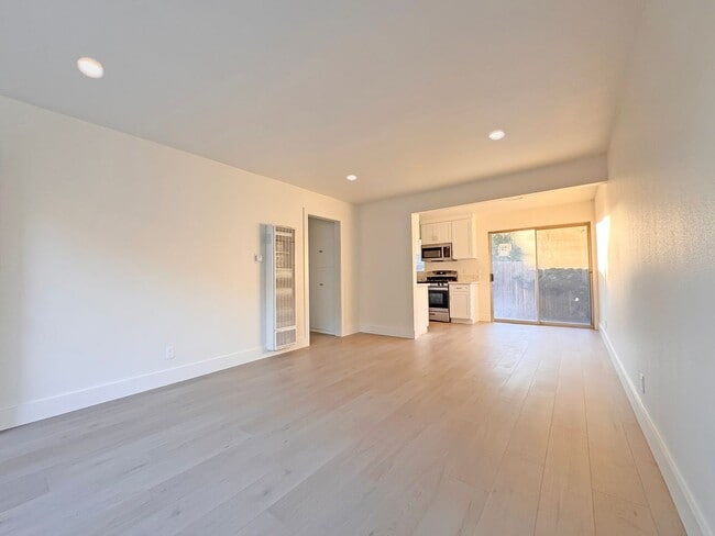 Photo - Residential Apartment near Downtown Fullerton