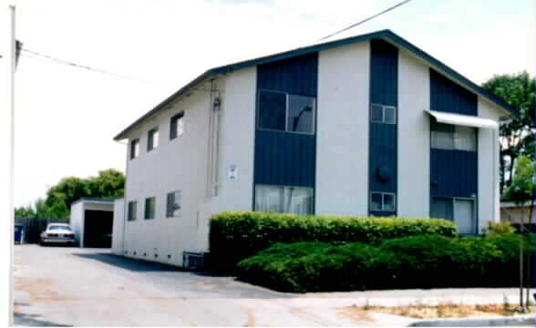 Building Photo - 662 Johanna Ave