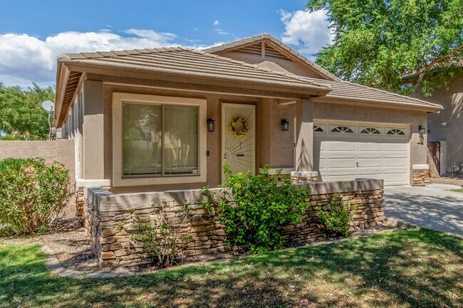Building Photo - 3680 E Linda Ln