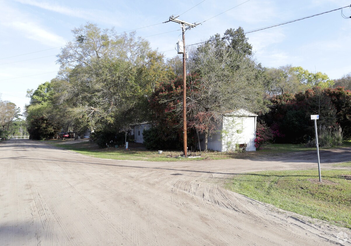 Foto del edificio - Graves Trailer Park