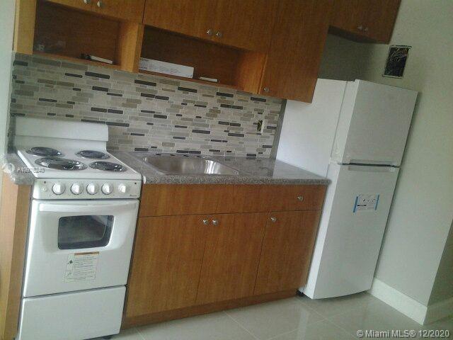Foto del edificio - 160 NE 75th St