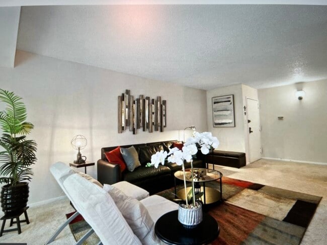 Building Photo - 11815 Breton Ct