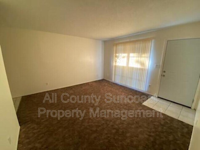 Foto del edificio - 6283 72nd Ave N