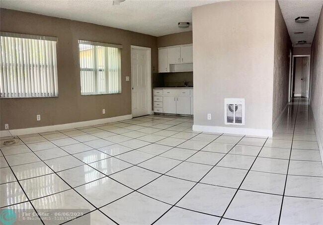 Building Photo - 1281 NW 30th Ave