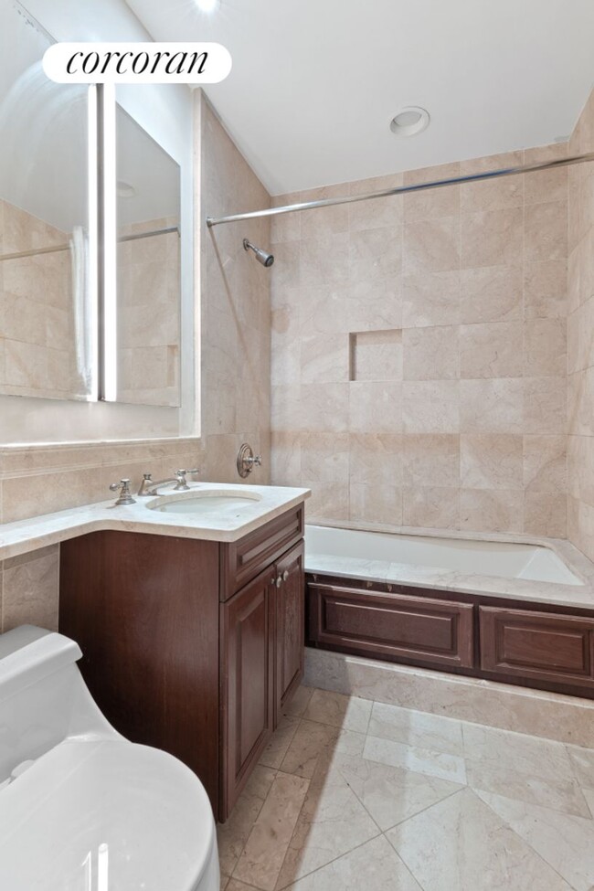 Building Photo - 351 E 51st St