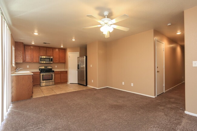 Building Photo - 4973 Blue Marlin Ave