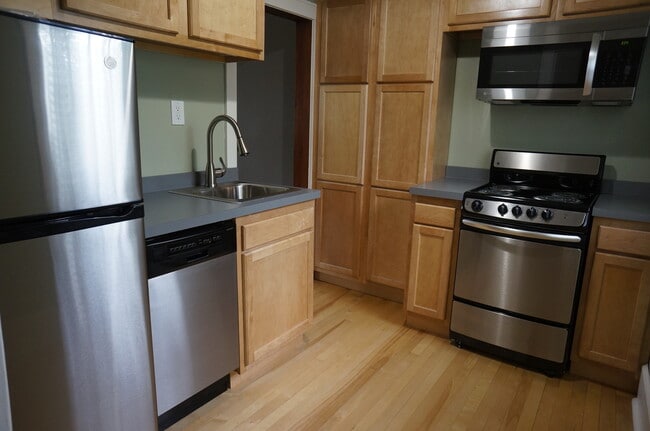 Building Photo - Available April 1st - schedule a tour today!