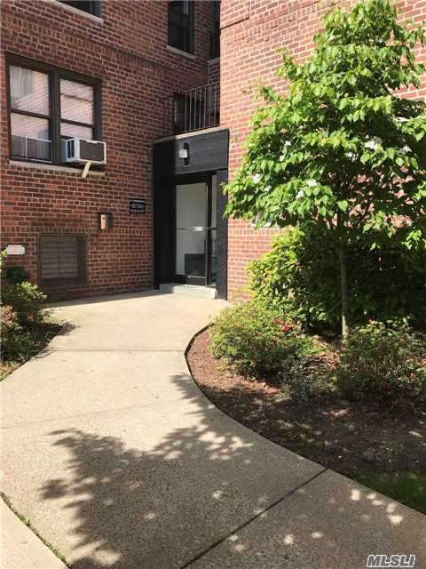 Building Photo - 170-06 Crocheron Ave