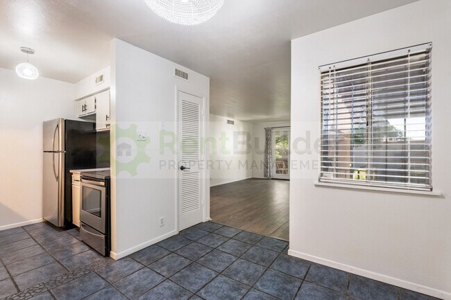 Foto del edificio - CALL US TODAY AT (505) 808-6467 TO SCHEDULE A CONVENIENT SHOWING