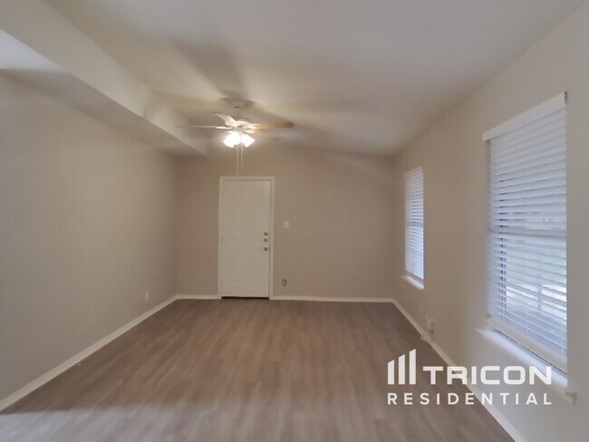 Foto del edificio - 622 Brooks Ave