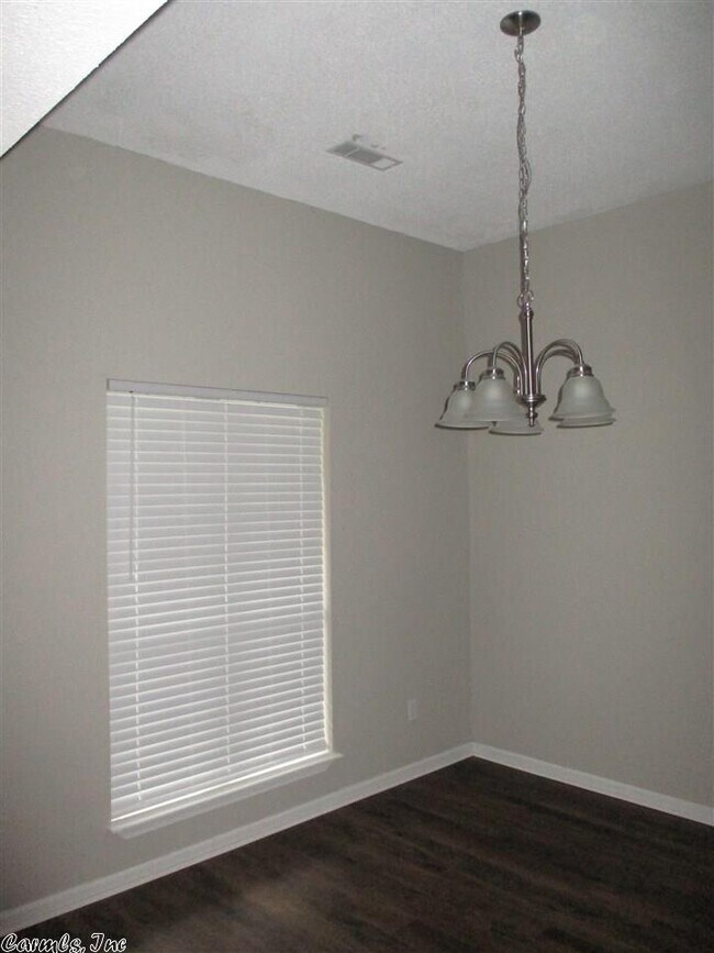 Building Photo - 2104 Cherry Crossing