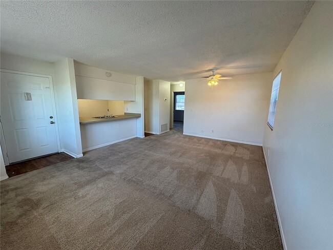 Building Photo - 5717 S Dale Mabry Hwy