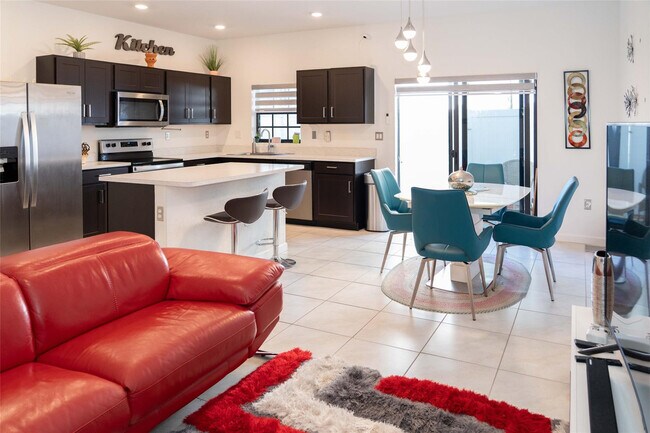 Foto del edificio - 1176 SW 7th Ct