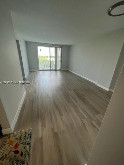 Foto del edificio - 919 Hillcrest Dr