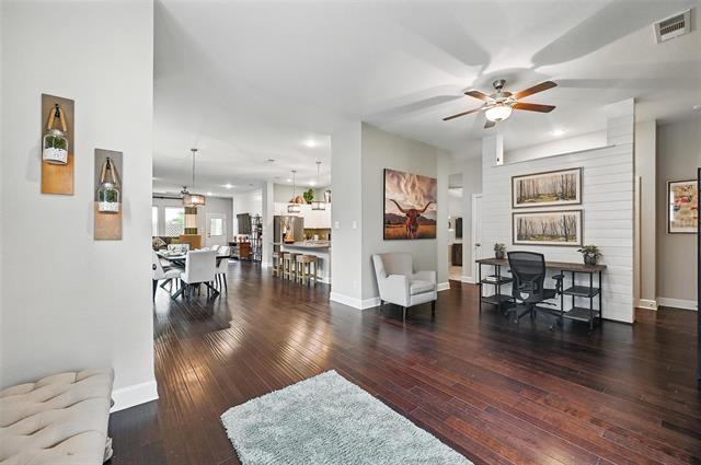 Foto del edificio - 1605 Cedar Crest Dr