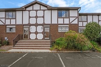 Building Photo - 180 Wildflower Ln Building Photo - 180 Wildflower Ln