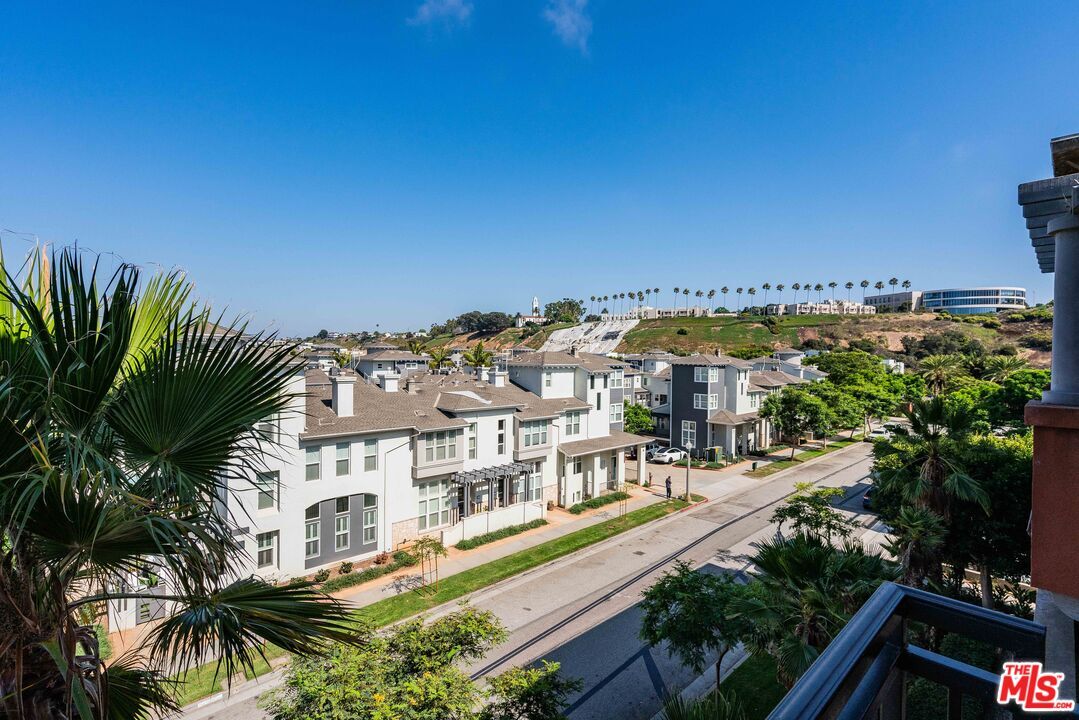 Primary Photo - 6020 S Seabluff Dr