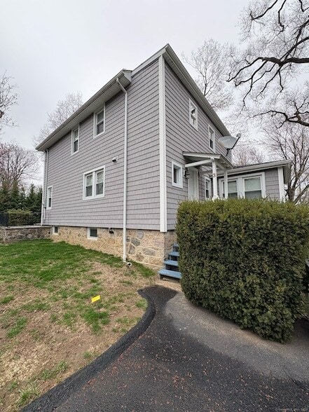 Building Photo - 3 Palmer Ln