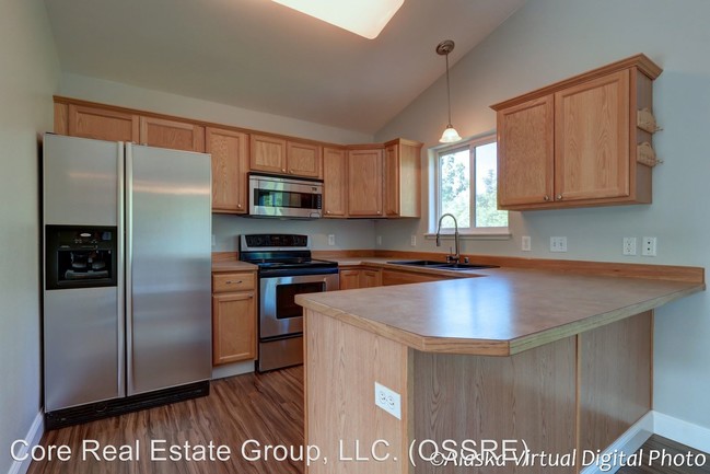 Building Photo - 4 br, 2.5 bath House - 4142 Scenic View Drive