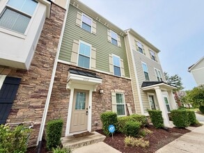 Building Photo - 602 Consolvo Pl