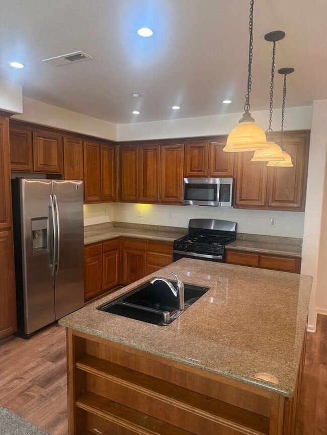 Foto del edificio - Stunning 2-bedroom, 2-bathroom townhouse