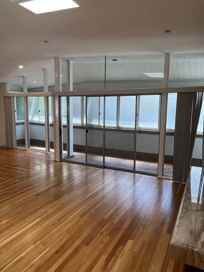 Foto del edificio - 11670 Chenault St