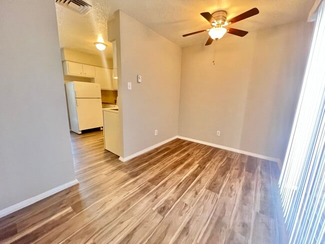 Building Photo - 183 Monte Largo Dr NE