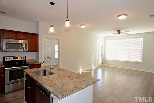 Foto del edificio - North Raleigh 2 bedroom 2 Bath for rent!