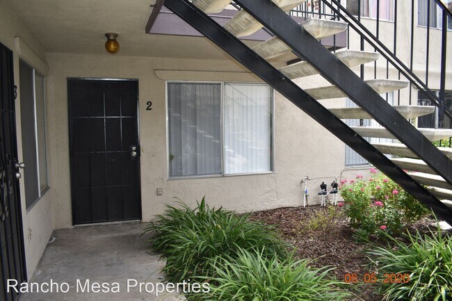 Building Photo - 3815 Van Dyke Ave