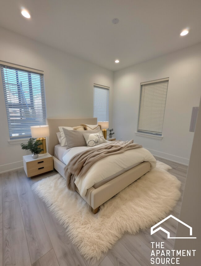 Building Photo - 1814 W Thomas St