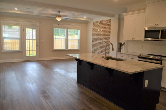 Foto del edificio - 154 Canton Park Ave