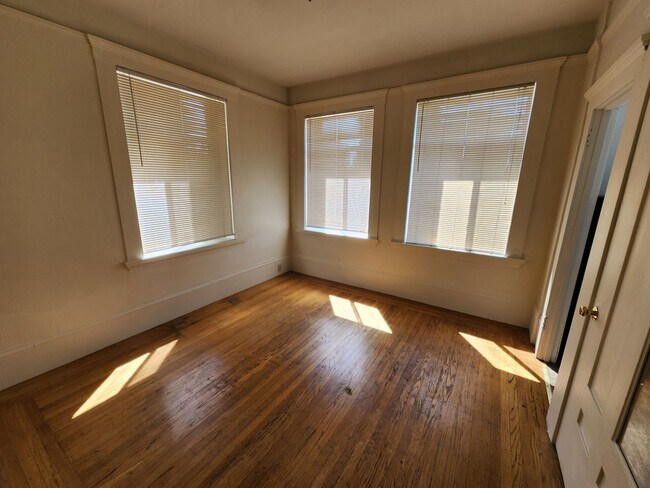 Foto del edificio - 498 25th Street