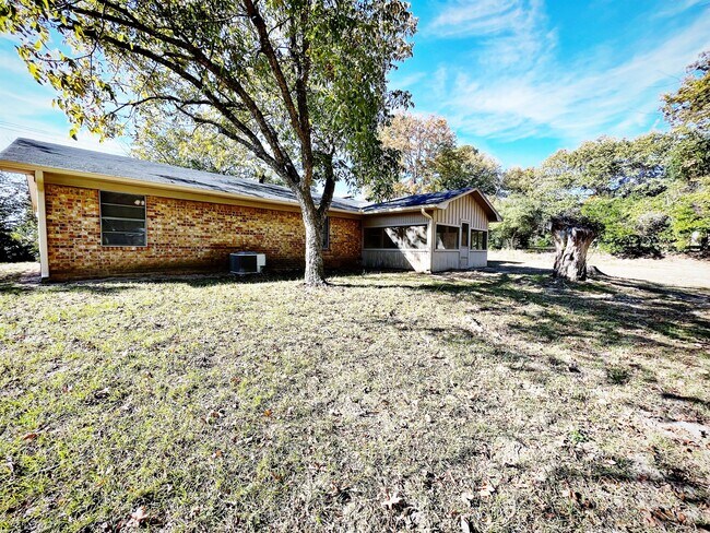 Building Photo - 16943 FM2964