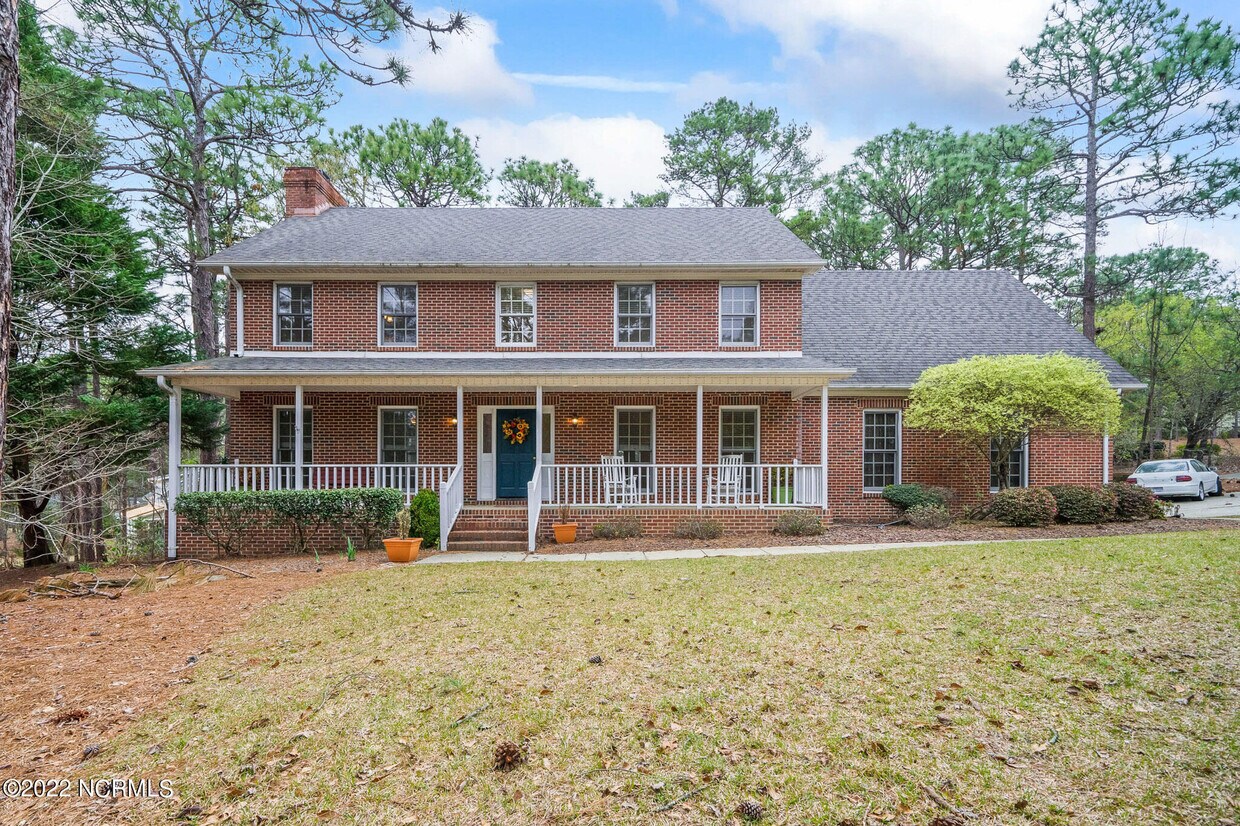 300 Clearfield Ln, Southern Pines, NC 28387 House Rental in Southern