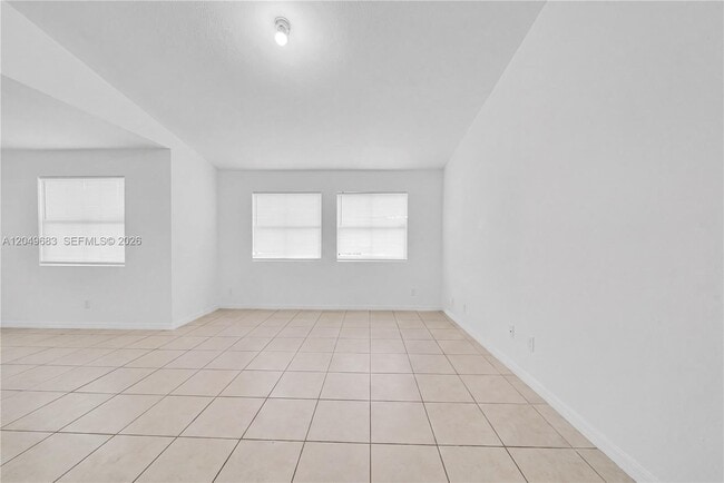 Building Photo - 15070 SW 103rd Ln