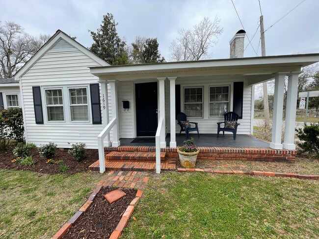 Foto del edificio - Historic Downtown Wilmington 3 Bedroom Home