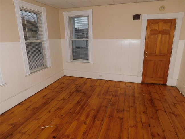Building Photo - 54 Appleton St