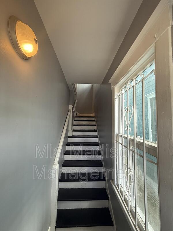 Foto del edificio - 607 W 44th St