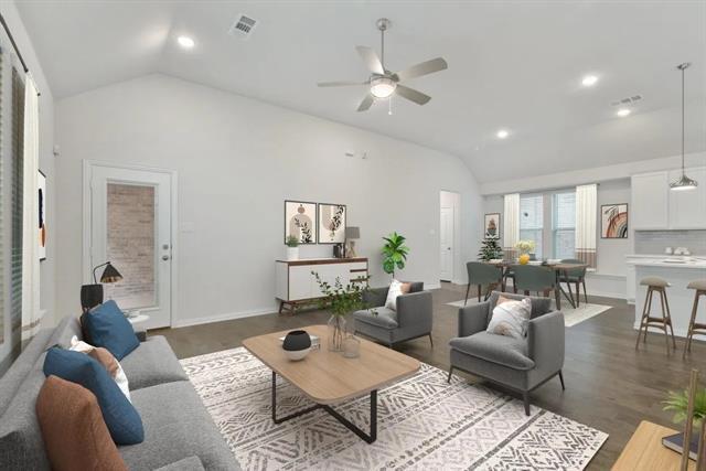 Building Photo - 925 Plaza Ln