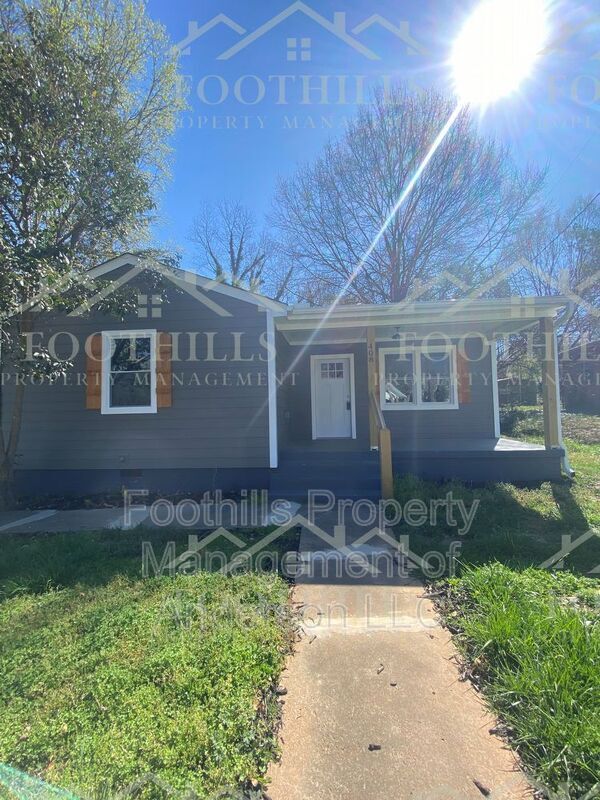 Primary Photo - 408 Moultrie Square