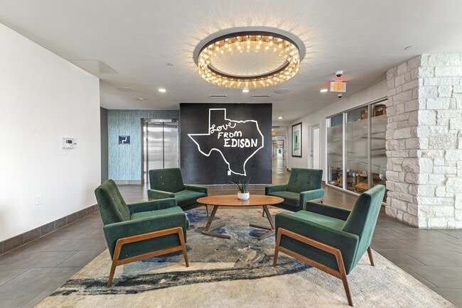 Building Photo - Edison