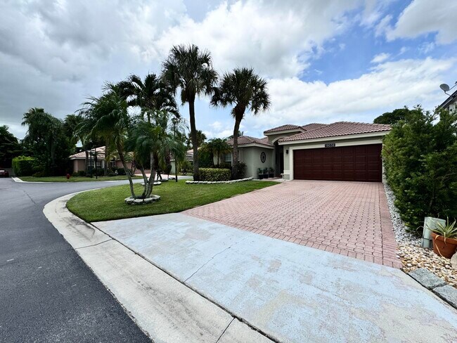 Building Photo - 18038 Rhumba Way