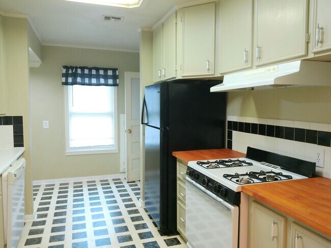 Foto del edificio - 3425 Monterrey St