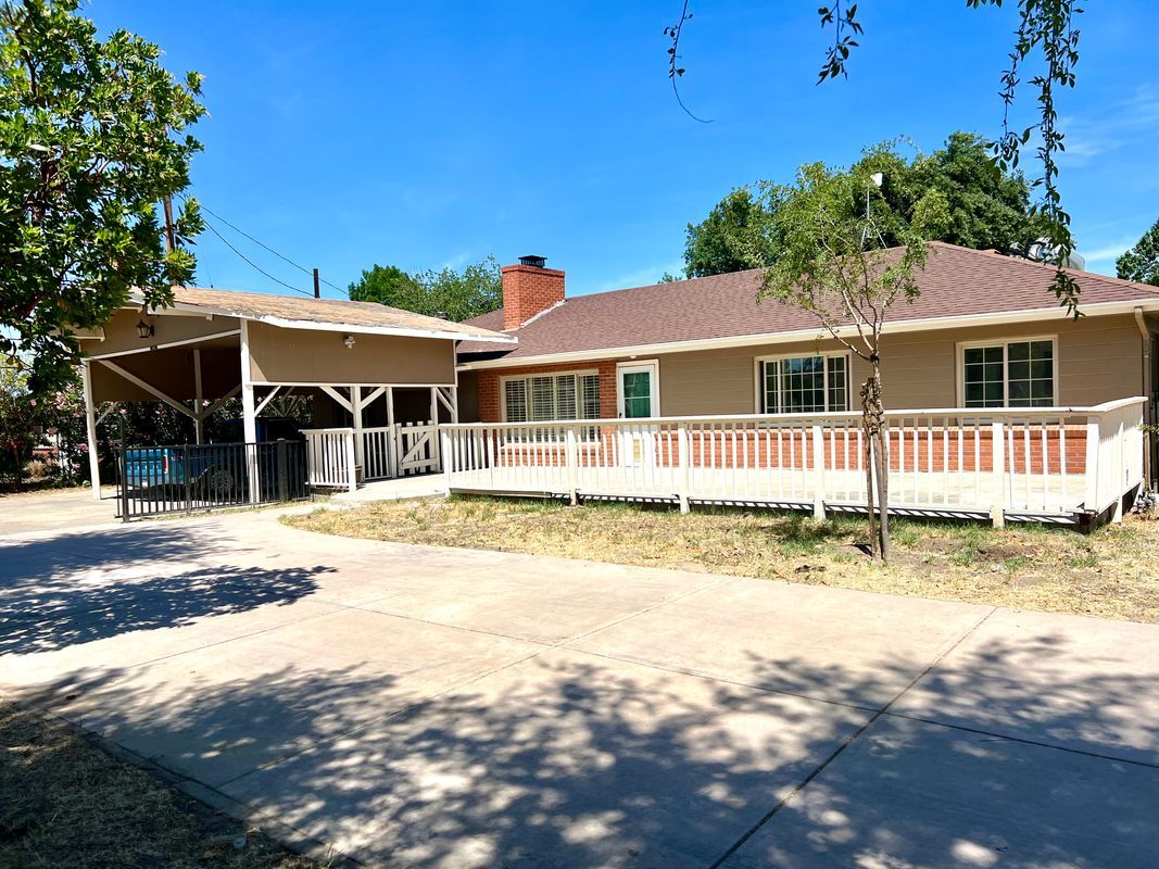 Primary Photo - 29534 S Chrisman Rd