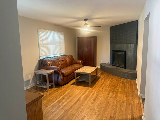 Foto del edificio - 207 Winchester Dr