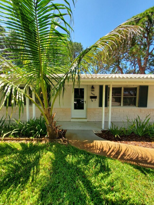 Foto del edificio - QUIET AND WELL MAINTAINED NEIGHBORHOOD