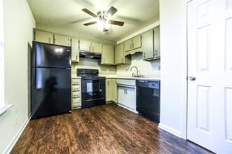 Building Photo - 235 Ables Way